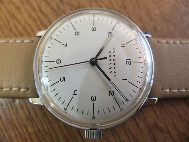 ユンハンス マックスビル 手巻き 27.3701 ｜ 希少なブランド時計の販売 
