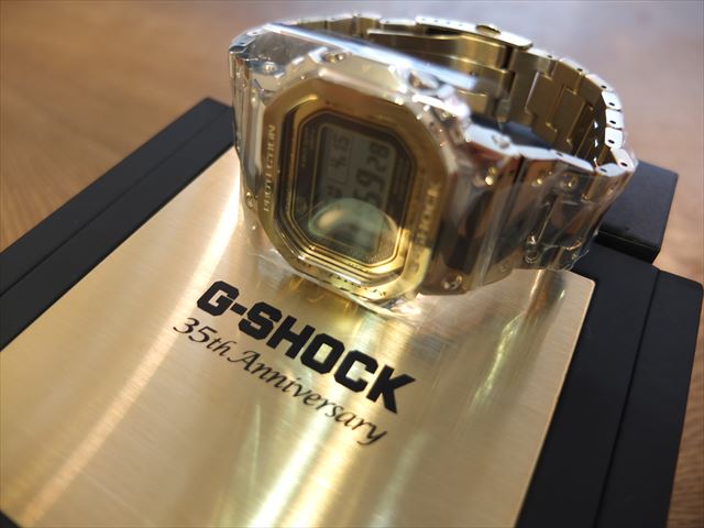 カシオ G-SHOCK 35周年記念モデル GMW-B5000TFG-9JR