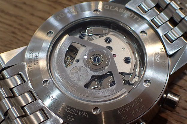 ミューレグラスヒュッテ クロノグラフ M-12123 ｜ 希少なブランド時計 