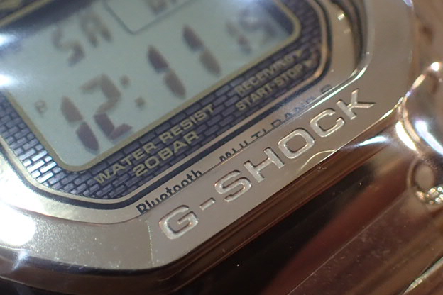 カシオ G-SHOCK 35周年記念モデル GMW-B5000TFG-9JR