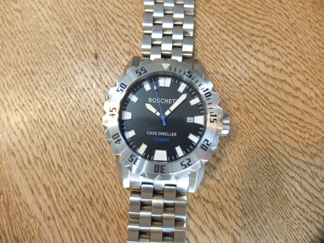 BOSCHETT　CAVE DWELLER　1000m